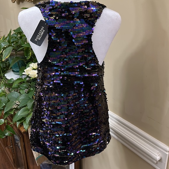 NWT  FOREVER 21 WOMEN Sequins top ,size small - Picture 6 of 10